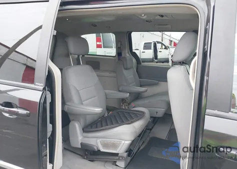 2010 Dodge Grand Caravan Sxt from USA, damaged, VIN 2D4RN5D19AR215735